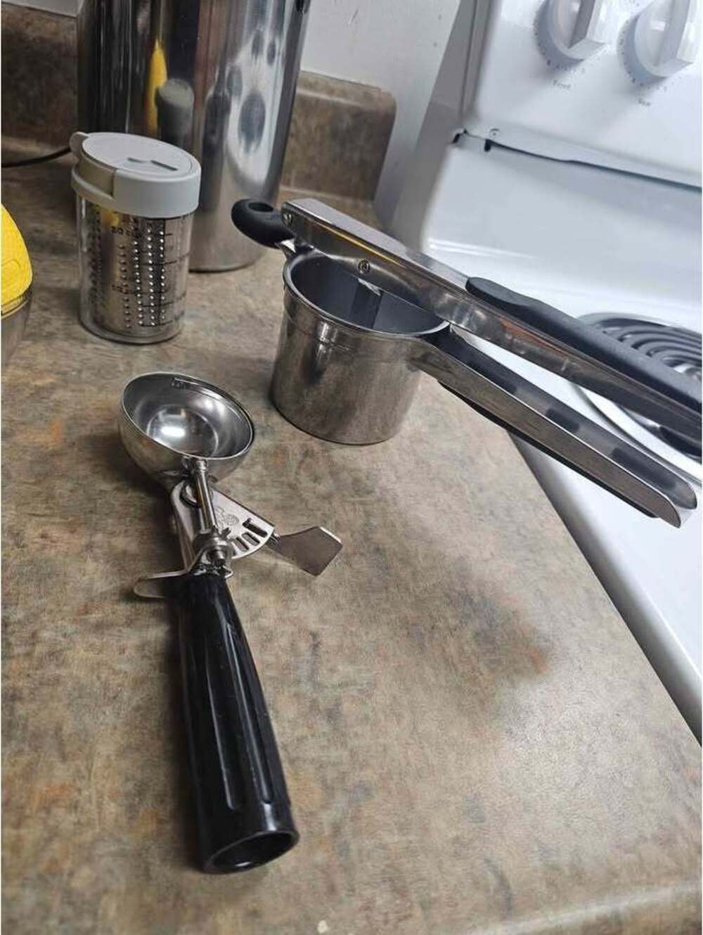 Kitchen Cooking Accessories - Picture 2 of 10